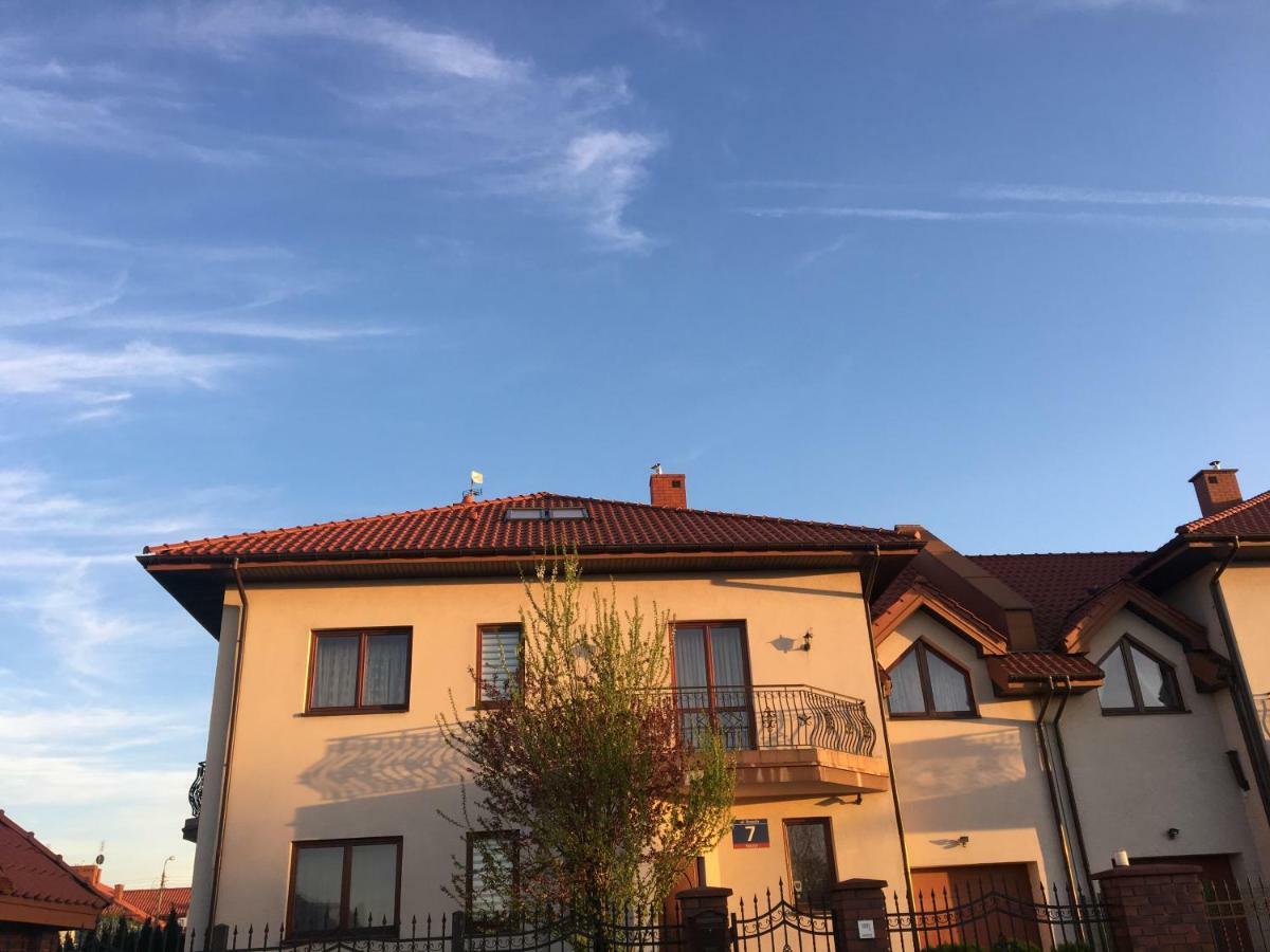 Np Sunshine Hostel Rybie Екстериор снимка
